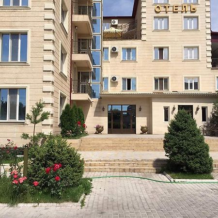 בישקק Rich Hotel מראה חיצוני תמונה