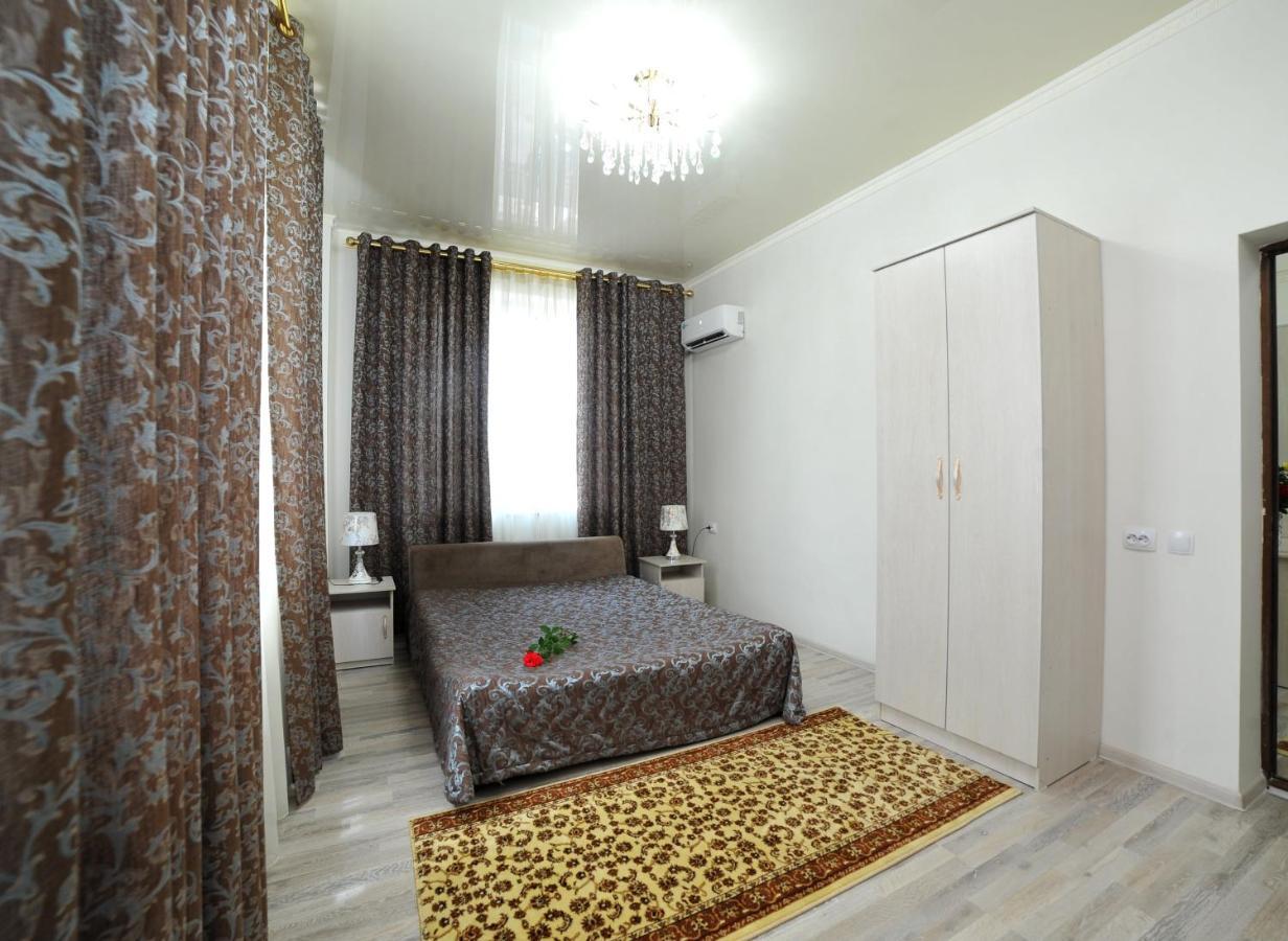 בישקק Rich Hotel מראה חיצוני תמונה