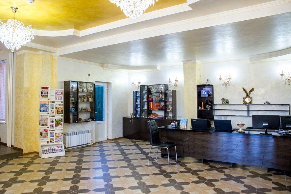 בישקק Rich Hotel מראה חיצוני תמונה