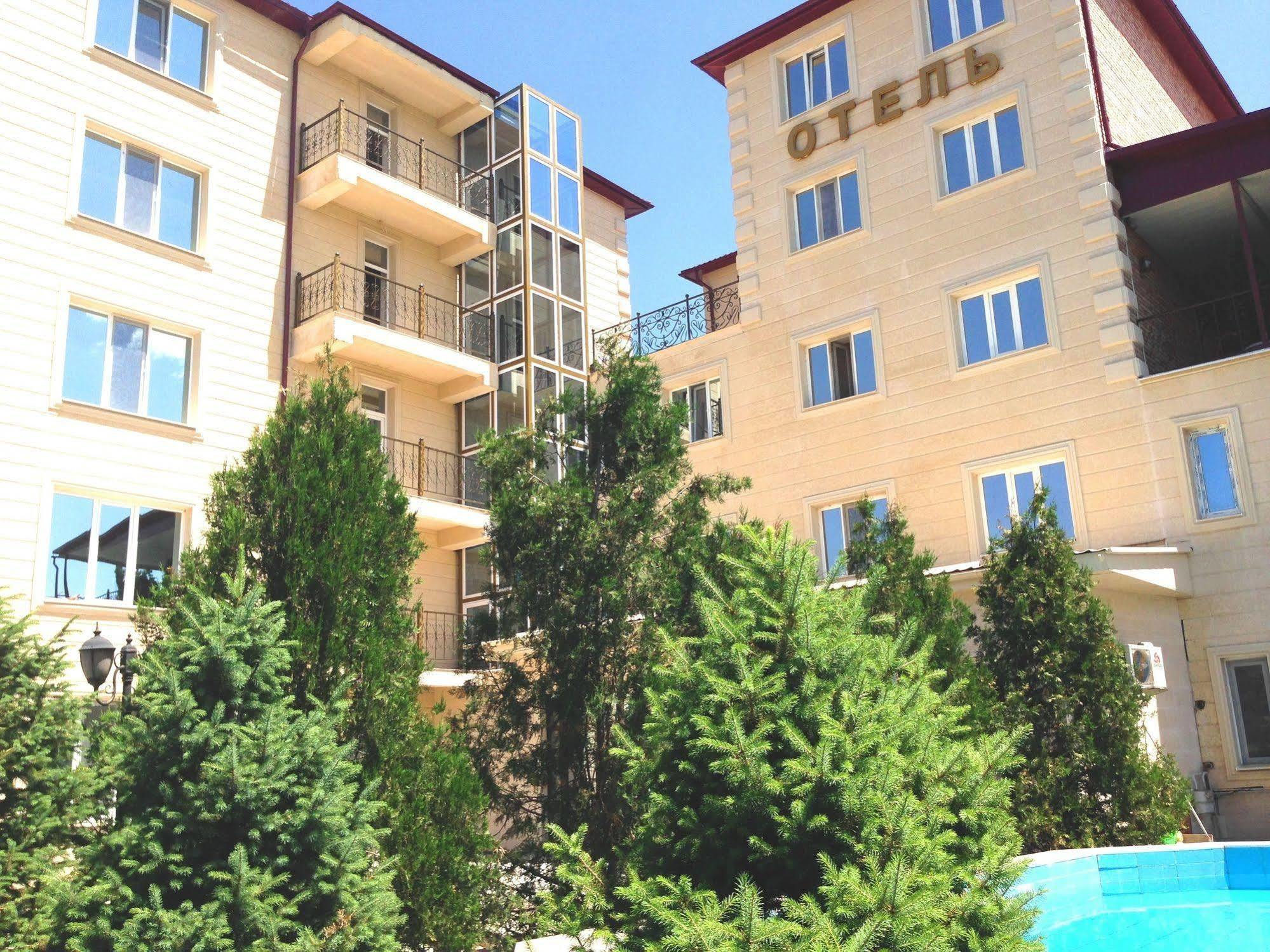 בישקק Rich Hotel מראה חיצוני תמונה
